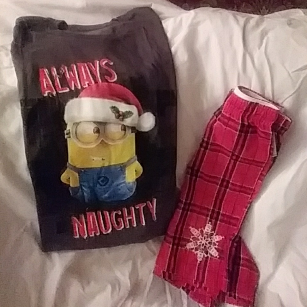 Xmas Min on PJ's